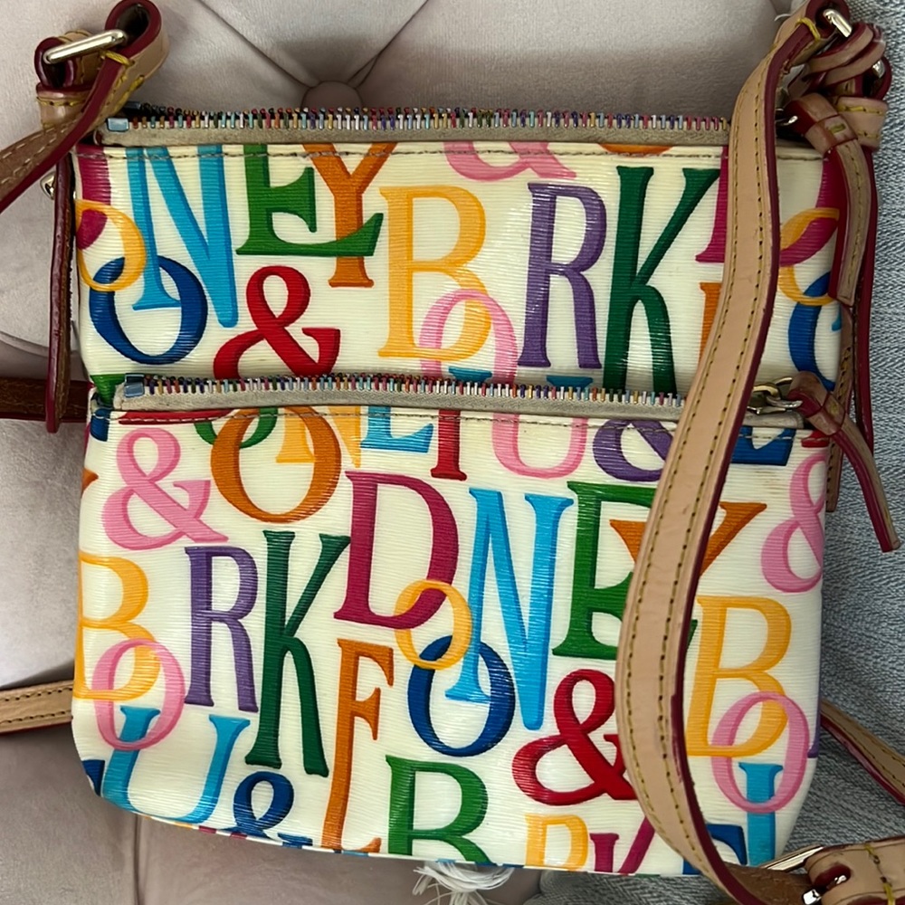 DOONEY & BOURKE DB Retro Grafica Purse Multi-Color Crossbody Letter Carrier Bag